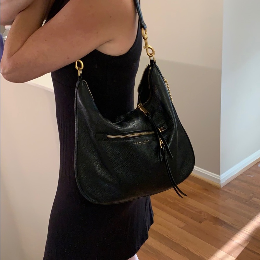 Marc Jacobs New York black hobo shoulder bag.